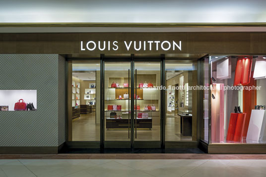 louis vuitton - iguatemi  peter marino architects