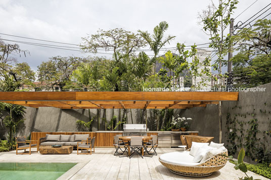 casa jzl bernardes arquitetura