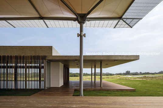 olympic golf course rua arquitetos