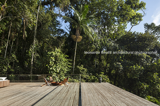 casa rlw - são pedro jacobsen arquitetura