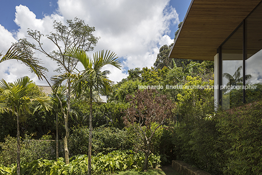 casa bp bernardes arquitetura