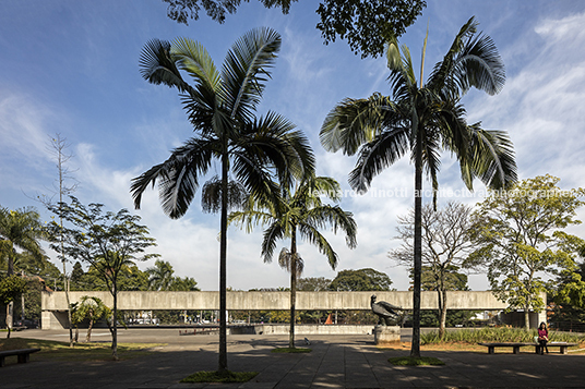 mube paulo mendes da rocha