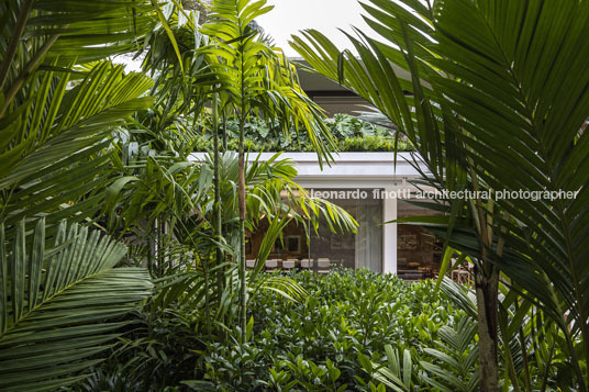 casa je jacobsen arquitetura