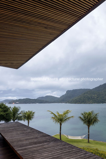 casa ab jacobsen arquitetura