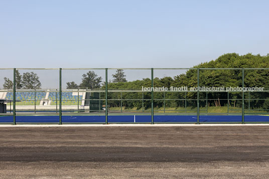 centro olímpico de hóquei vigliecca & associados