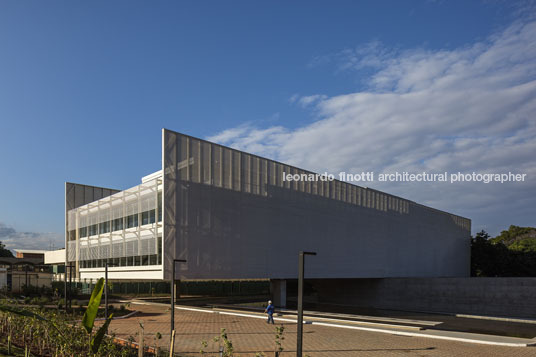 cnm mira arquitetos