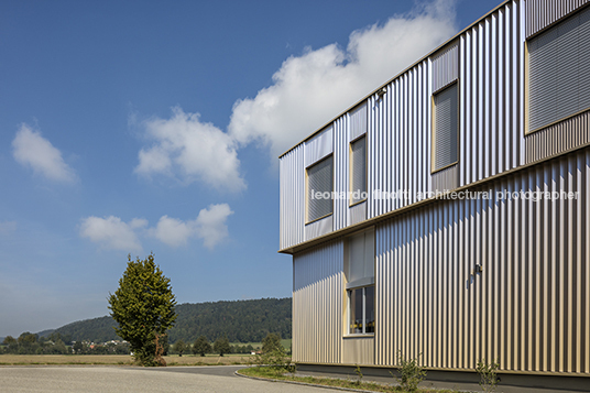 neubau industriehalle hobimag masswerk architekten