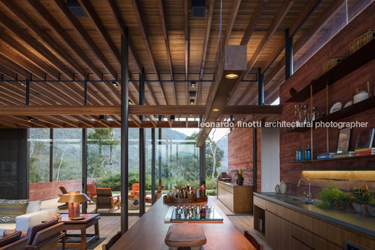 casa terra bernardes arquitetura