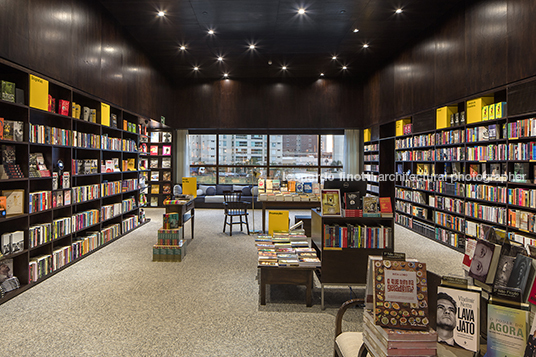 livraria da vila - aurora shopping isay weinfeld