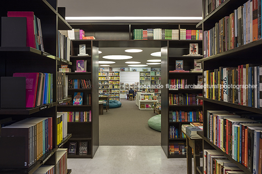 livraria da vila - galleria shopping isay weinfeld