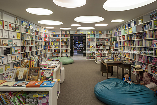 livraria da vila - galleria shopping isay weinfeld