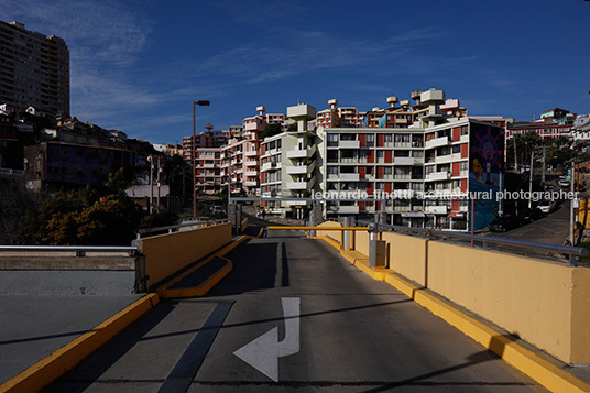 valparaíso/viña del mar snapshots several architects