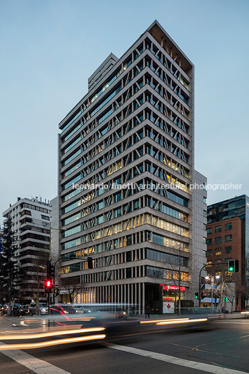 edificio manantiales izquierdo lehmann