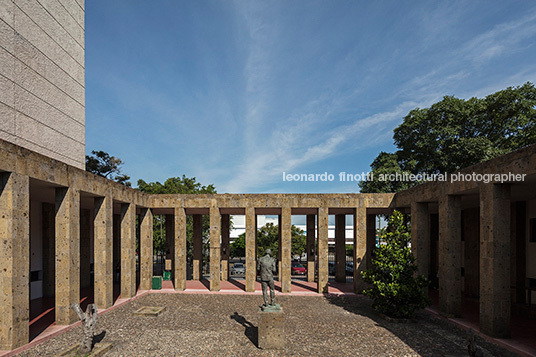 biblioteca publica del estado julio de la peña