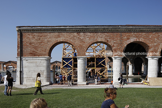 reporting from the front - arsenale della biennale 2016 alejandro aravena