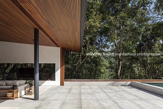 casa cmh - são pedro jacobsen arquitetura