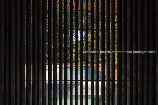 casa cmh - são pedro jacobsen arquitetura