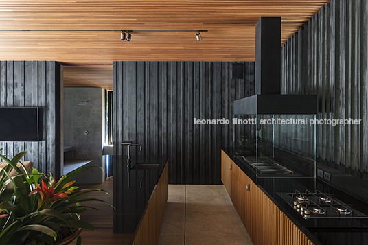 casa cmh - são pedro jacobsen arquitetura