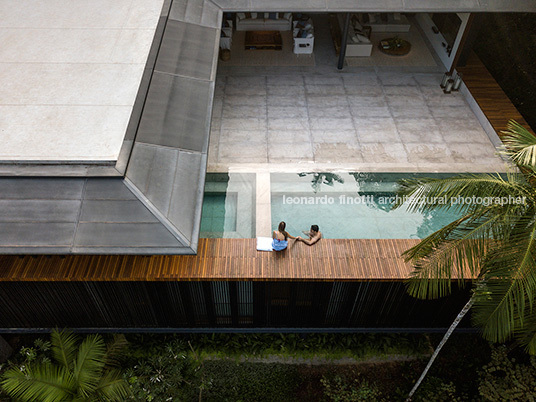 casa cmh - são pedro jacobsen arquitetura