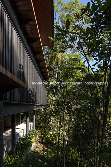 casa cmh - são pedro jacobsen arquitetura