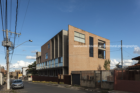 ouro preto studios arquitetos associados