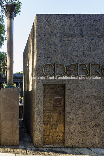 odebrecht mausoleum lina bo bardi