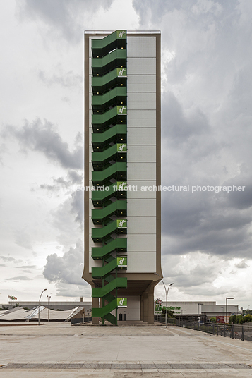 parque anhembi jorge wilheim