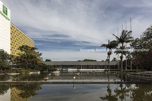 parque anhembi jorge wilheim