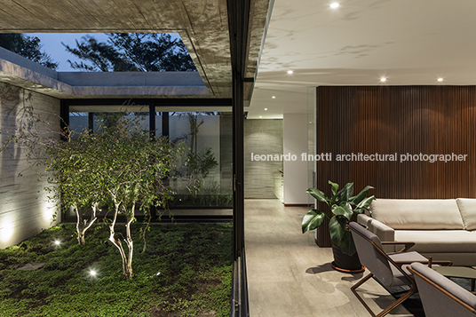 casa parejas peinado sommet srl