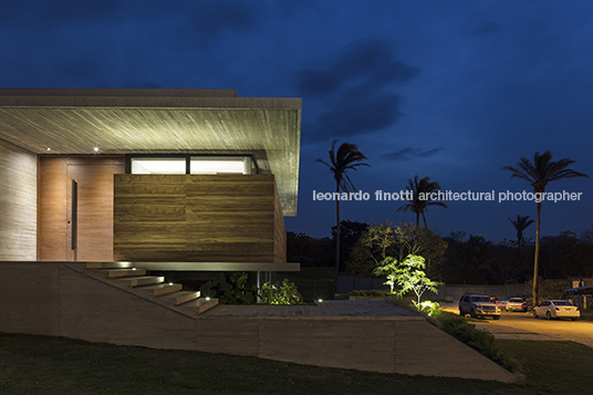 casa parejas peinado sommet srl