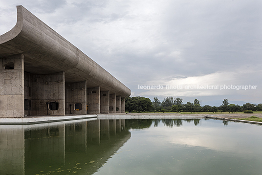 palace of assembly le corbusier