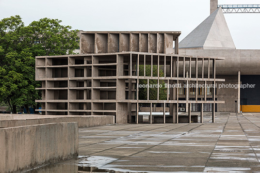 the tower of shadow le corbusier