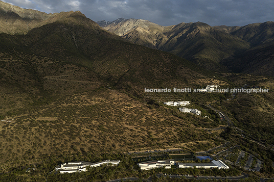 universidad adolfo ibañez - edificio b-campus peñalolen josé cruz ovalle