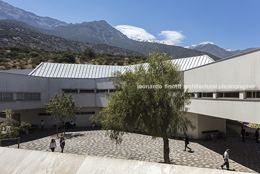 universidad adolfo ibañez - edificio a-campus peñalolen josé cruz ovalle