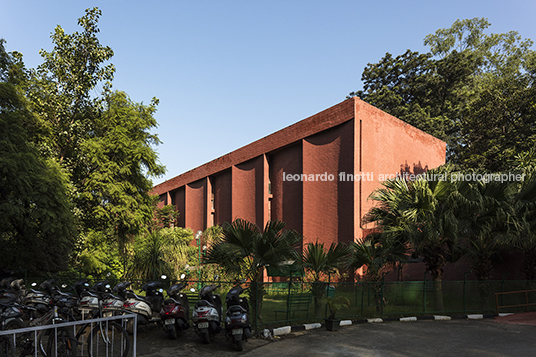 panjab university hostel for girls pierre jeanneret