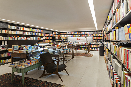 livraria da vila - alameda lorena Isay Weinfeld