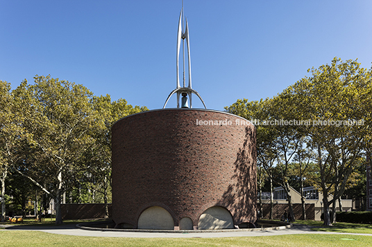 mit chapel eero saarinen