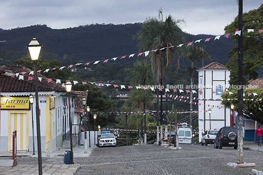 pirenópolis snapshots several authors