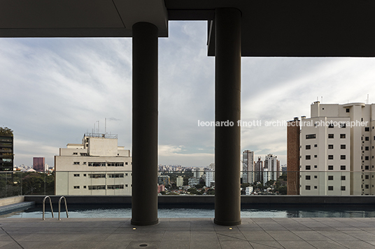 spot 393 amz arquitetos