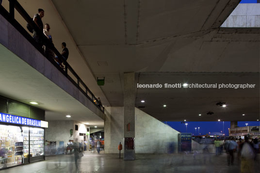 eixão bus station lucio costa