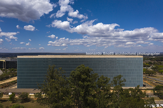 superior labor court oscar niemeyer