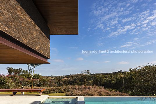 casa lr - fazenda boa vista jacobsen arquitetura