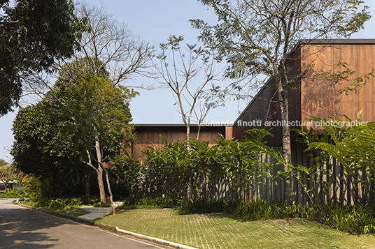 casa jrm bernardes arquitetura