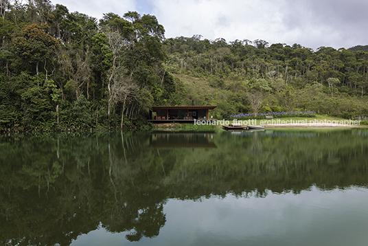 refugio bangalô jacobsen arquitetura