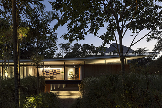 casa asa bernardes arquitetura