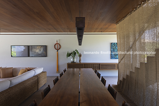 casa ml bernardes arquitetura