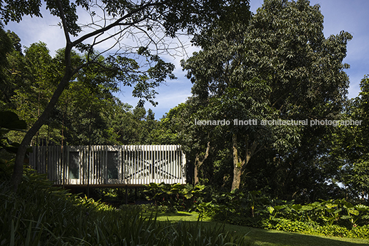 asa guesthouse bernardes arquitetura