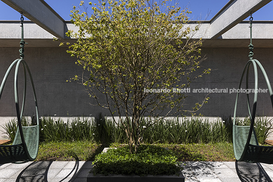 edifício jurerê on ark7 arquitetos