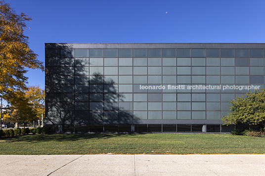 iit arthur keating hall skidmore, owings & merrill