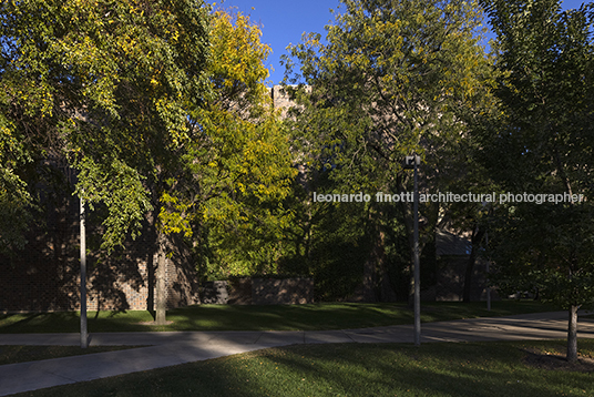 uic architecture and art building walter a. netsch